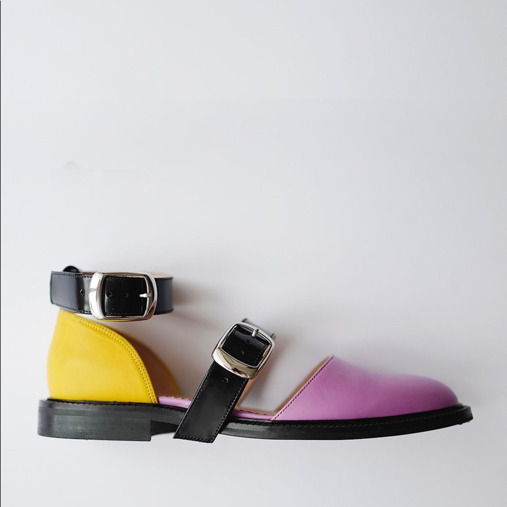 Inch2 Closed Toe Candy Sandals sz 7.5